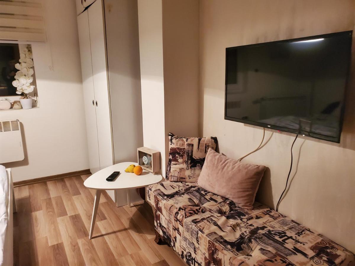Sleep And Drive Suites Сараєво Екстер'єр фото